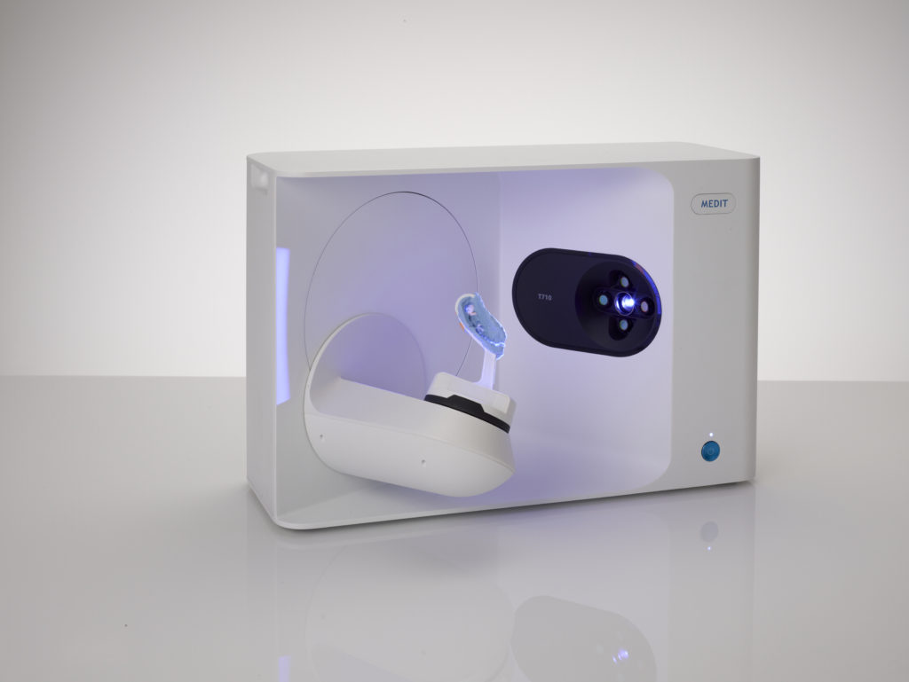 Medit T710 Tabletop Scanner for Labs and Dentists